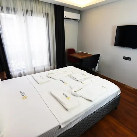 Hotel Renk Karsiyaka *