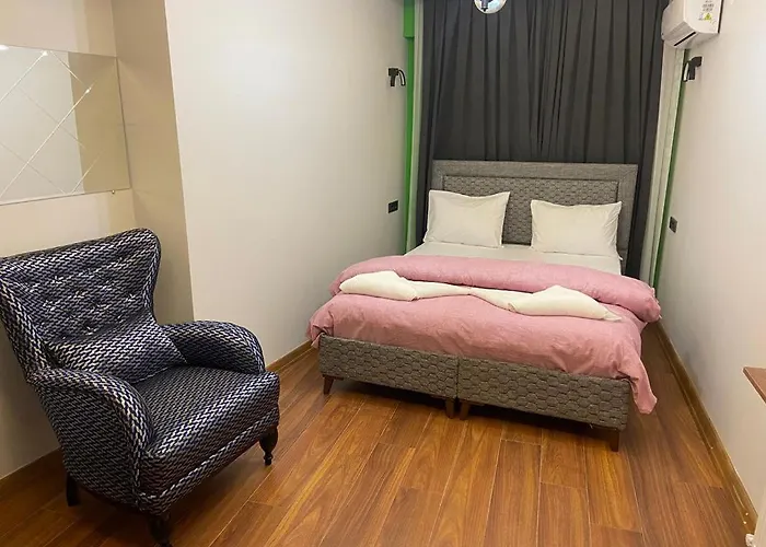 Renk Karsiyaka Hotel *