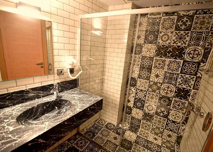 Renk Karsiyaka Izmir